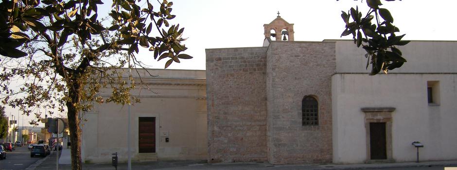 La Fondazione accanto alla Chiesa Santa Maria della Croce